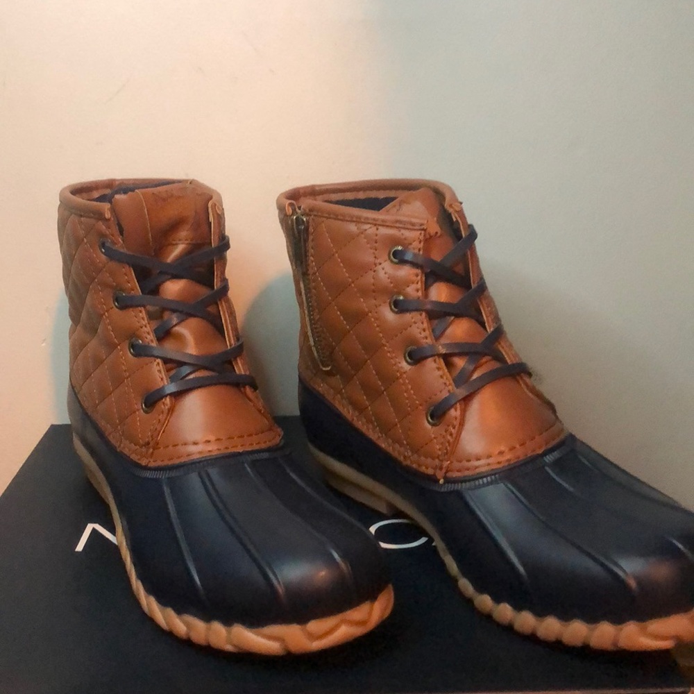 Nautica Tan/Navy Cold Weather Boots